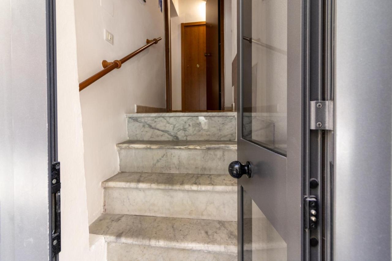 Down Town Blue Apartment La Spezia Zewnętrze zdjęcie
